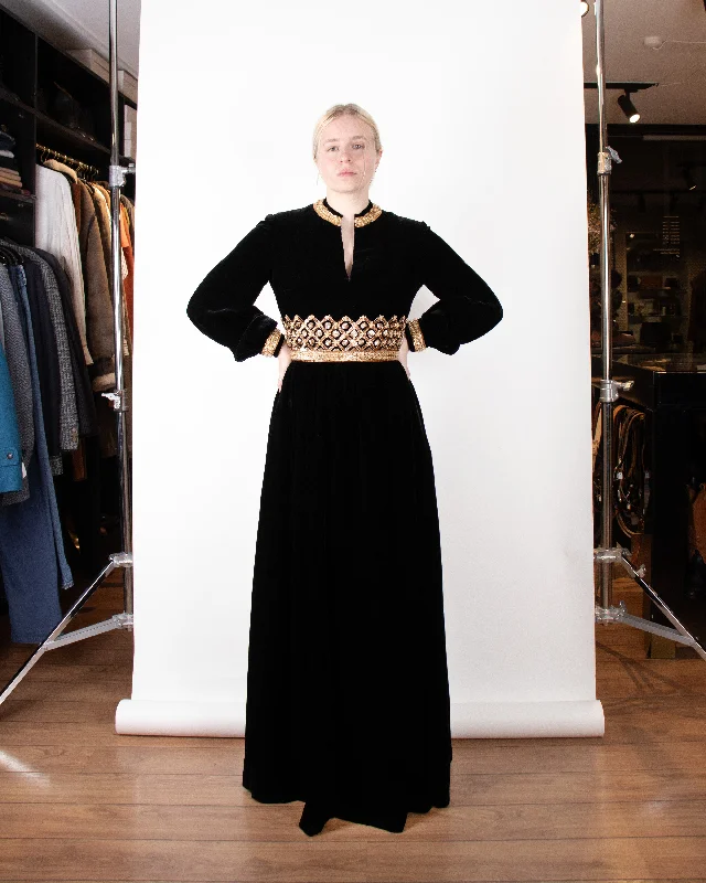 1970s Balmain Haute Couture Velvet and Beaded Evening Dress XS