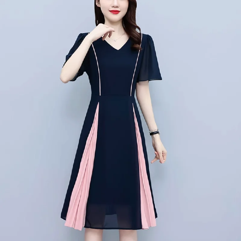 Plus Size Layer Pleat V Neck Swing Dress