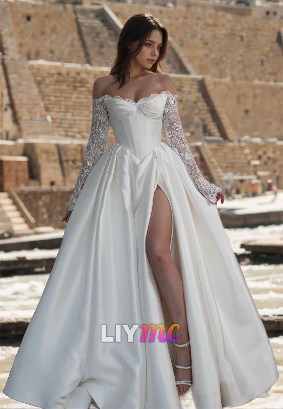 Sweetheart Strapless Lace Appliques Pleated Satin A-Line Wedding Dress